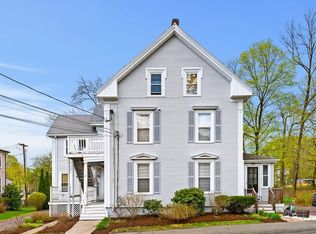 12 Manning St APT 3, Ipswich, MA 01938