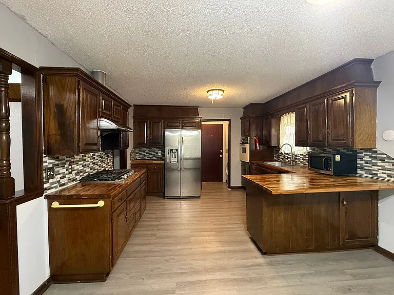 7949 S 85th East Ave — Photo 4