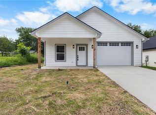 912 Chestnut Ave, Osawatomie, KS 66064