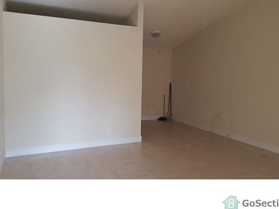 3rd image of 1531 NW 2nd St