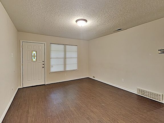 3rd image of 718 E Kirnwood Dr