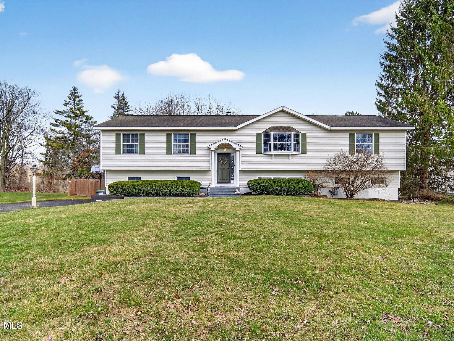 766 Westmoreland Drive, Niskayuna, NY 12309 | Zillow