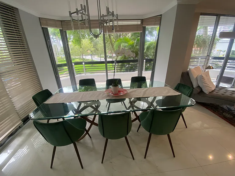 3600 Mystic Pointe Dr #207 — Photo 5