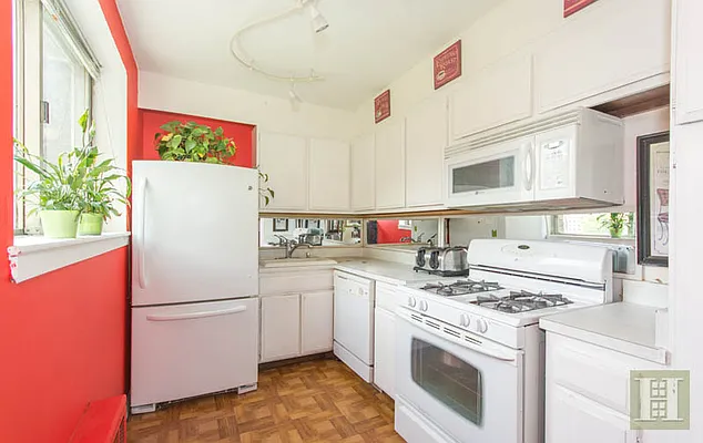 Sold by Halstead Real Estate | media 2