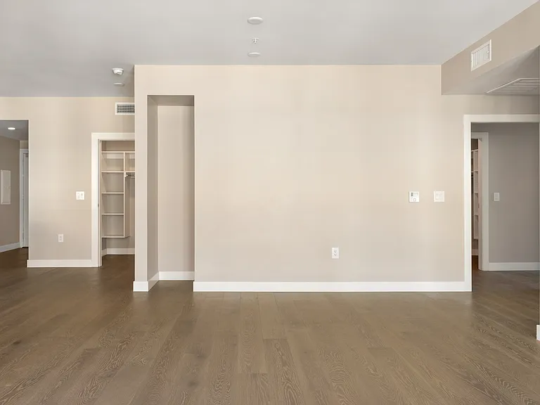 39 S Los Robles Ave #1505 — Photo 9