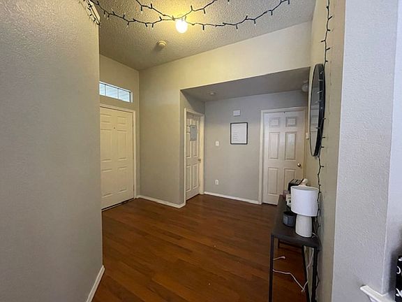 3rd image of 5424 Kingsknowe Pkwy