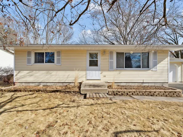 310 10th St S, Hudson, WI 54016