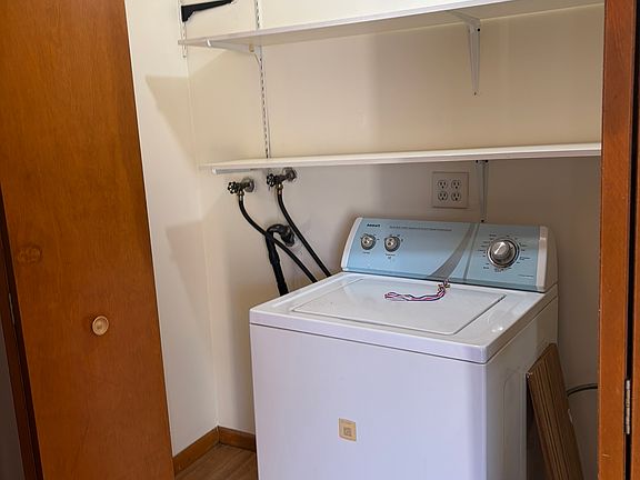 5th image of 36 North St APT 1