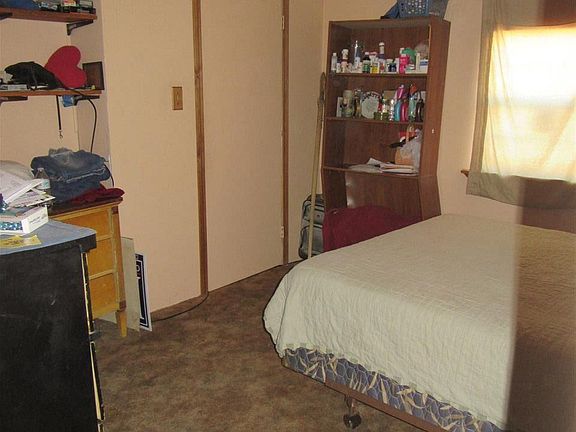 5th image of 606 E Skelly St