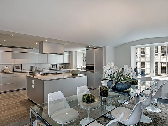 4th image of 27 W 67th St #5FW