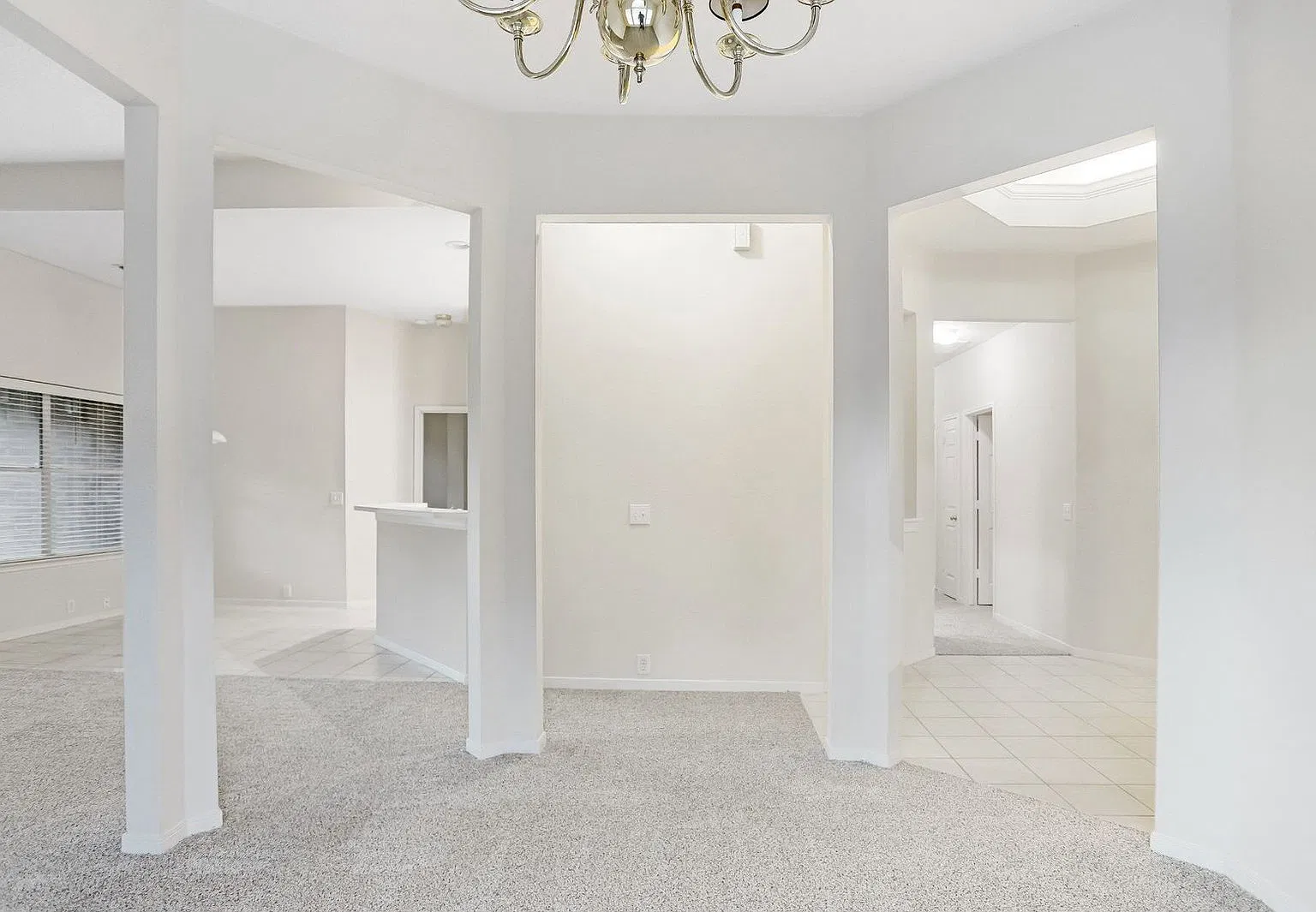 4 bed, 2.5 bath, 2268 sqft, $2,650 — Photo 3