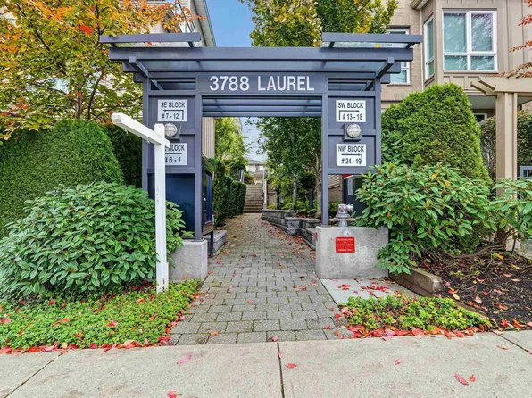 3788 Laurel St #15, Burnaby, BC V5G 1M7