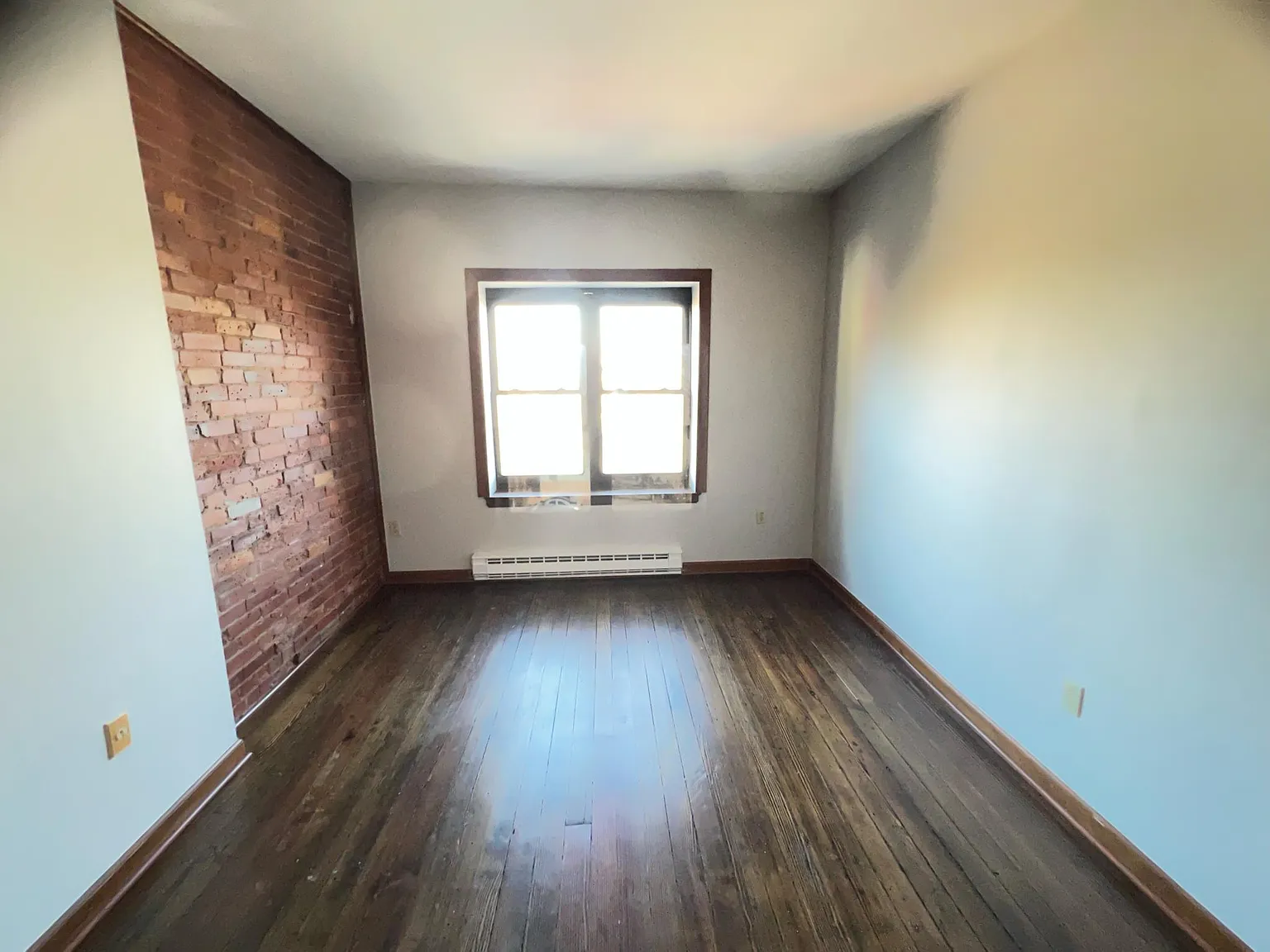 290 Maple Ave — Photo 4