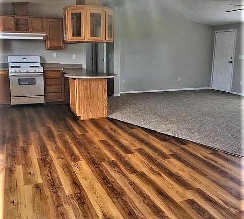 3rd image of 16107 Craft Rd
