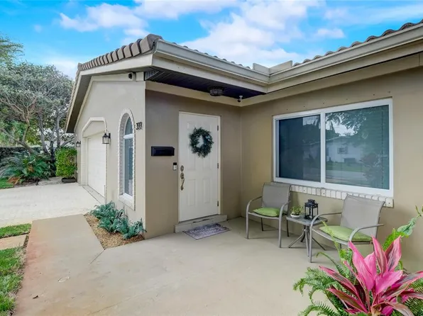 399 SE 14th St, Deerfield Beach, FL 33441