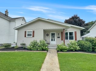 1235 W Harrison St, Freeport, IL 61032