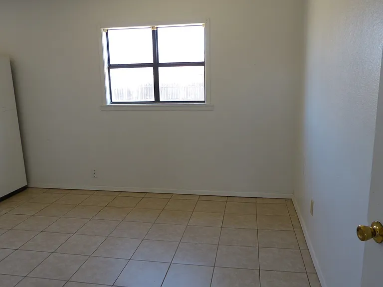 3021 Virginia Ave — Photo 4