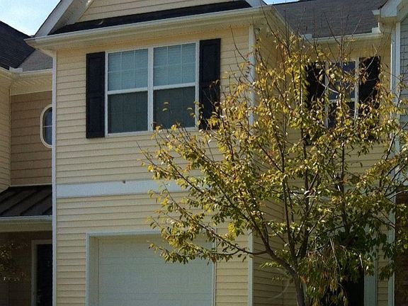 2nd image of 2620 Hartfield Commons Ln