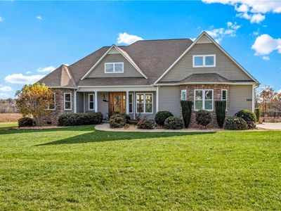 5828 Jordan Gate Dr, East Bend, NC, 27018