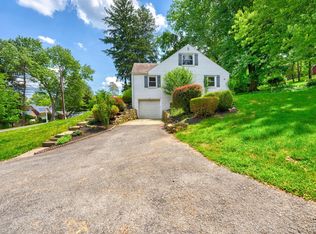 1306 Morrow Rd, Pittsburgh, PA 15241