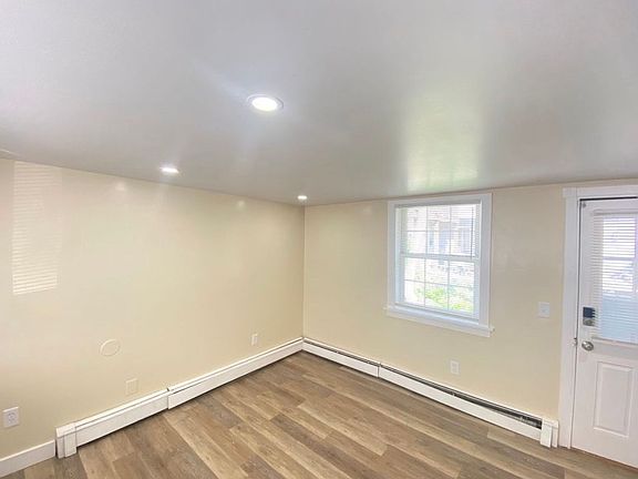 3rd image of 81 Franklin St #2