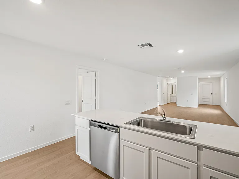 3911 Bates Pl — Photo 6