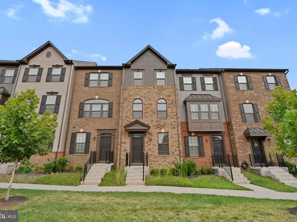 14016 Sunrise Valley Dr, Herndon, VA 20171