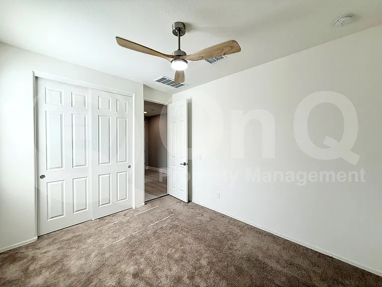 18797 W Becker Ct — Photo 11