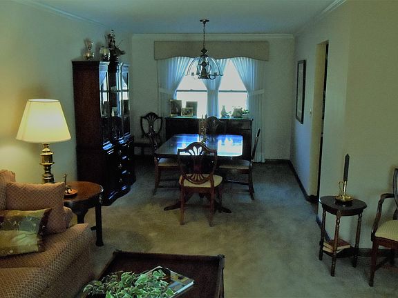 4th image of 18820 W Arbor Blvd