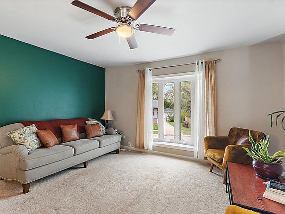 4th image of 4301 Whitehall Ln