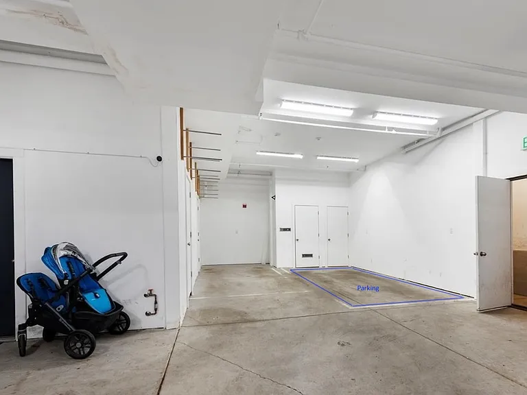576 Shotwell St #1 — Photo 36