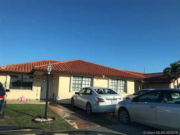 2nd image of 725 NW 133rd Ave