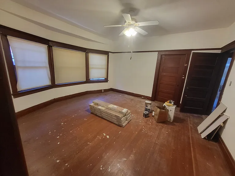 4426 Homer St — Photo 6