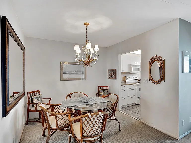 100 Shore Ct #304 — Photo 15