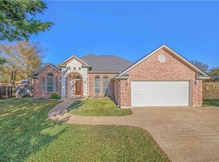 2708 Wood Ct, Bryan, TX 77808