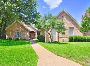 2710 Laurel Valley Ln, Arlington, TX 76006