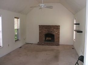 5th image of 1 Sheridan Dr