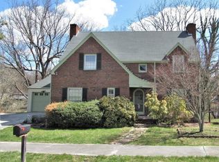 1108 Prospect Ave, Pulaski, VA 24301