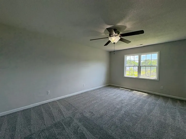302 Mann St — Photo 9