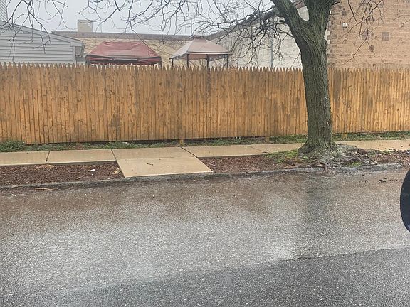 3rd image of 301 6th Ave