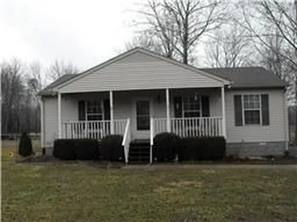 1027 Preston Dr, Burns, TN 37029