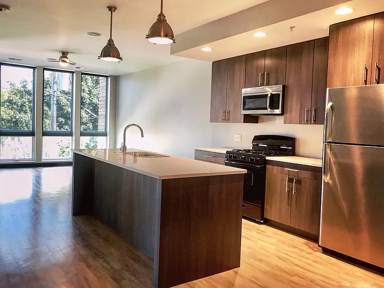 1530 N Jackson St #401 — Photo 3