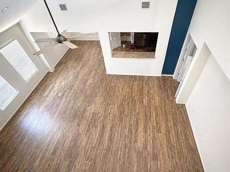 617 Cortona Ln — Photo 25