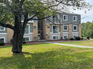 Woodland Vllage, Londonderry, NH 03053-03