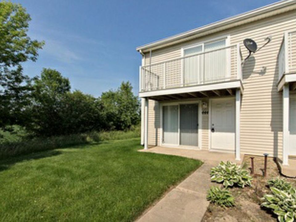 1st image of 444 Meadow Green Ln