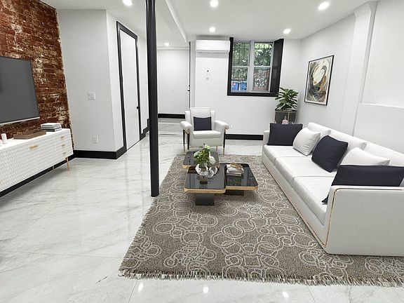3rd image of 144 Huntington St #1
