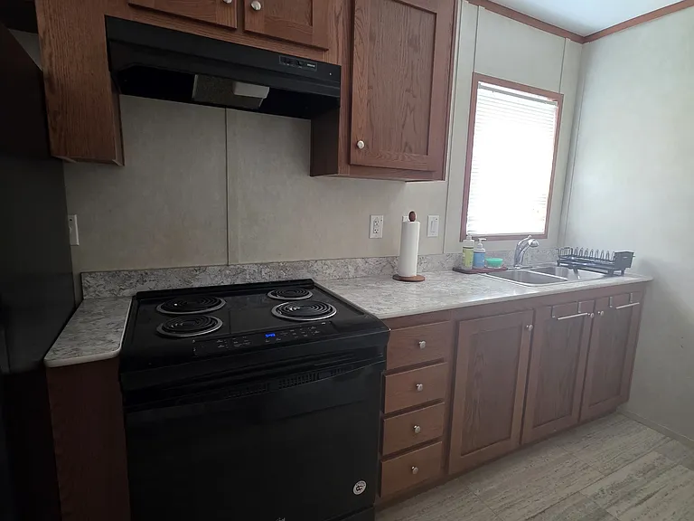 13480 SW 7th Pl — Photo 2