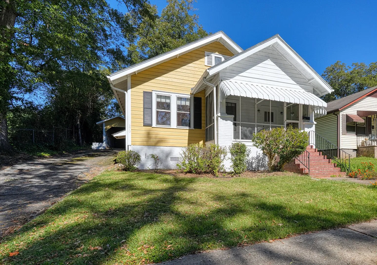 2 Bedroom Home Near Downtown Spartanburg — Photo 2