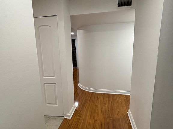 3rd image of 4528 Beau Monde Dr APT 206
