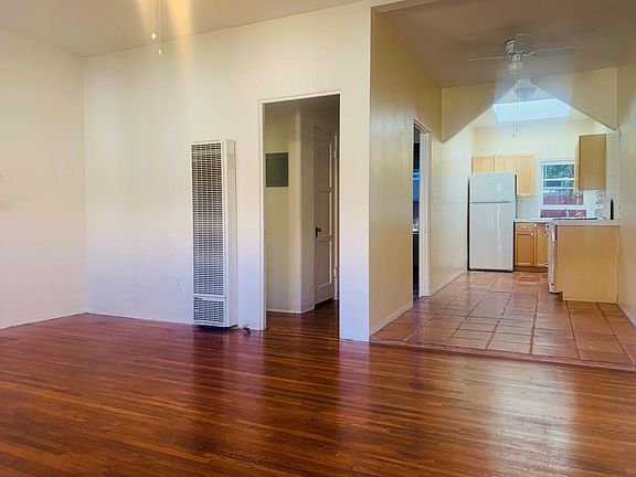 3rd image of 2427 Broadway